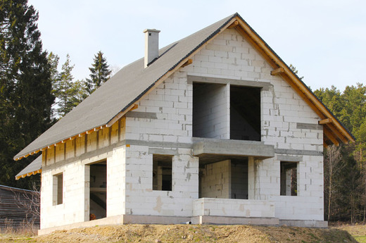 Строительство дома из пенобетна