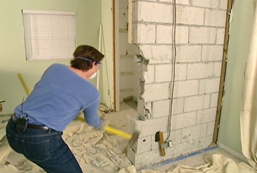 Как разобрать стену из блоков перфоратором